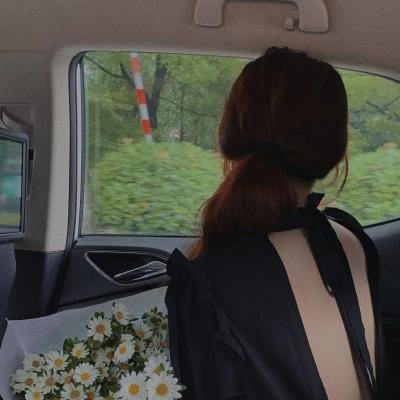 八零年我偷听女儿心声改命